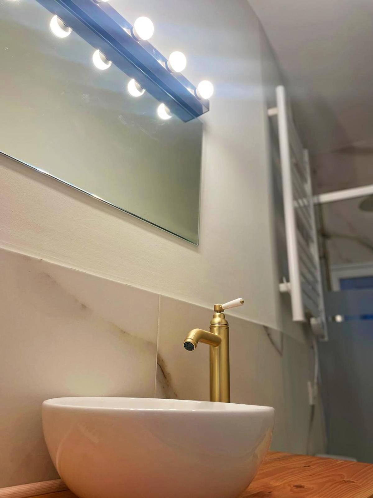 Loaina Apartment Билбао Екстериор снимка